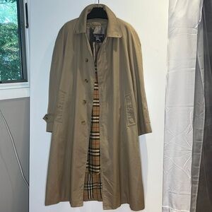 Vintage Burberry’s Sz 44L Men’s Heritage Trench Coat w/Zip Out Wool Lining
